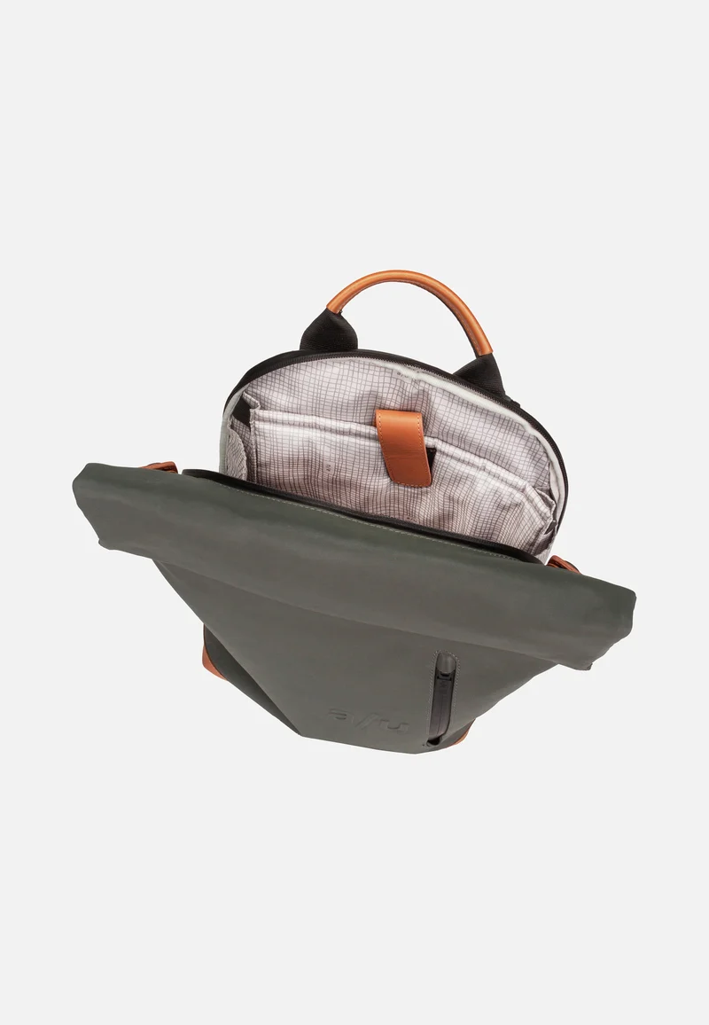 Wakayama Gravity Grey - Rolltop Rucksack