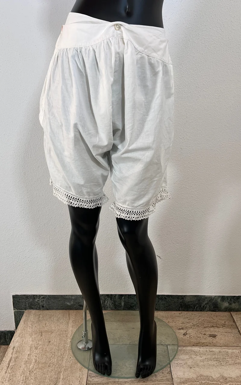 Antique Lace Shorts