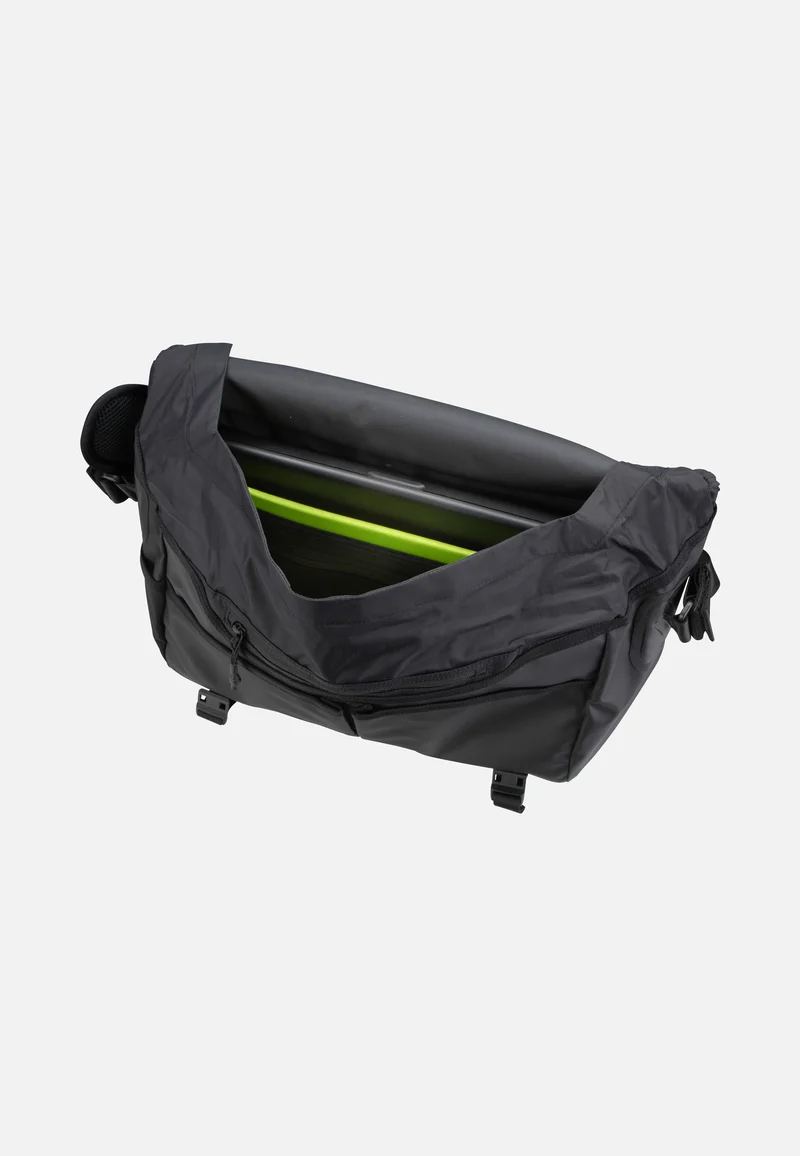 Especial Stash M Jet Black - Messenger Bag