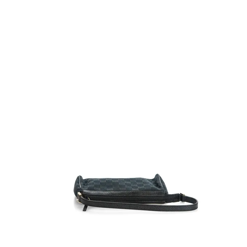 Abbey Pochette
