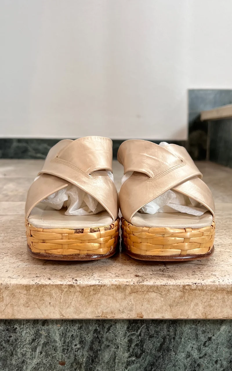 Vintage Charles Jourdan Wedges 40