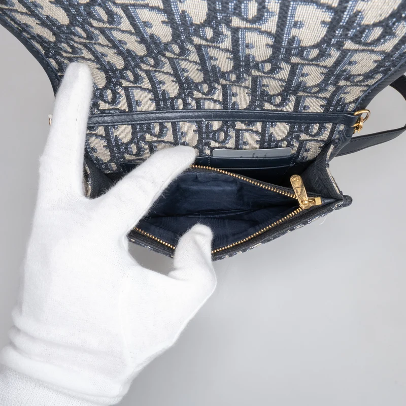 30 Montaigne 2-in-1-Pouch