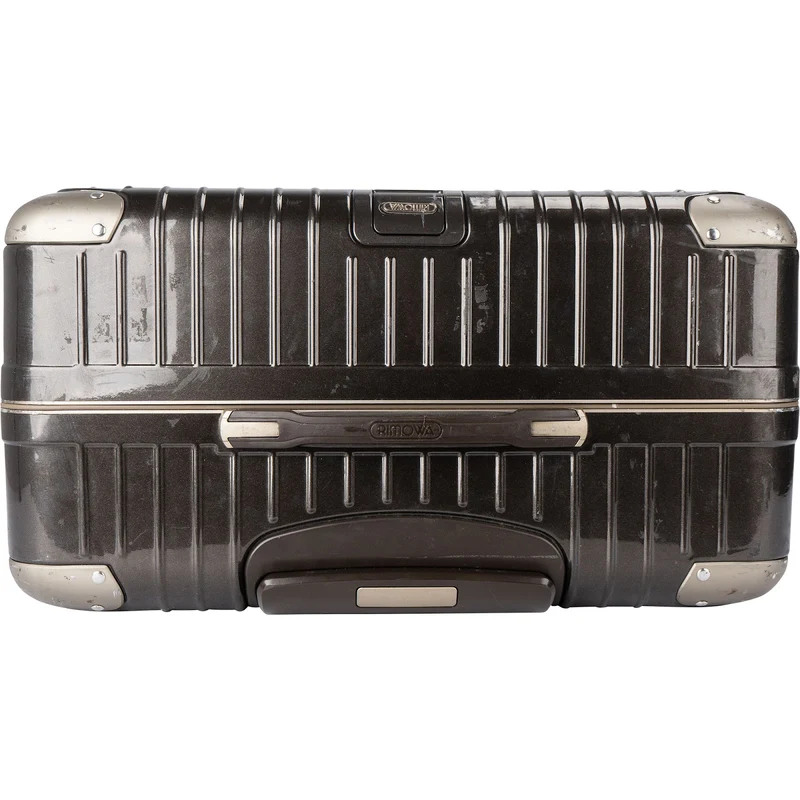Rimowa Classic Essential Check-In Luggage Suitcase (L)
