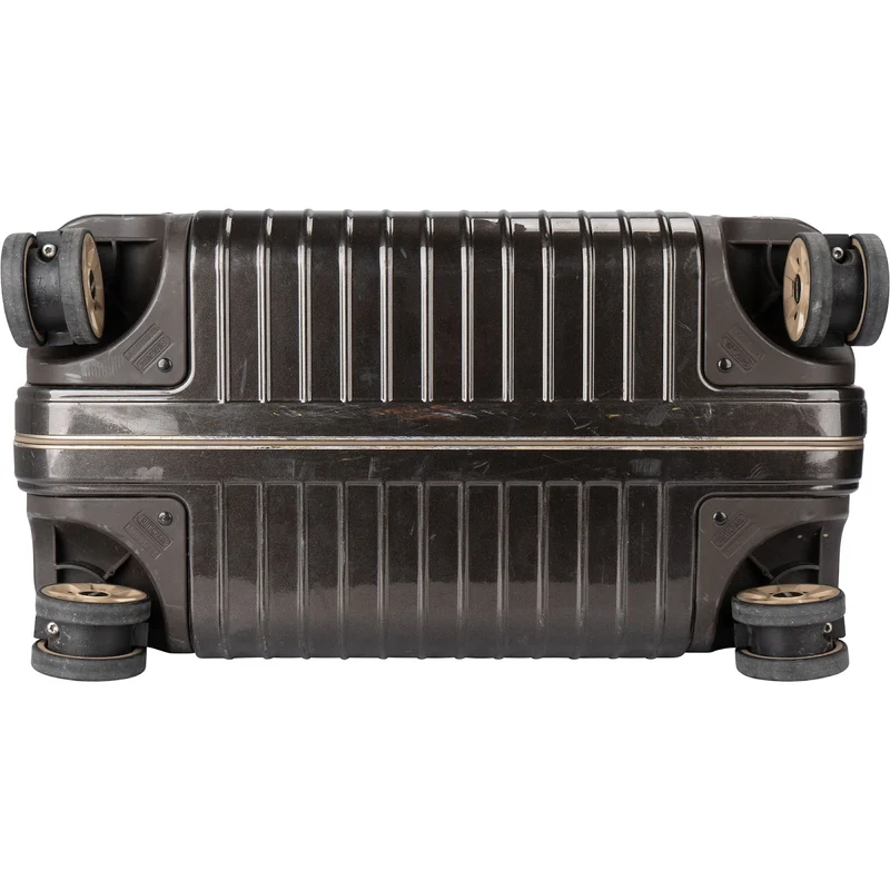 Rimowa Classic Essential Check-In Luggage Suitcase (L)