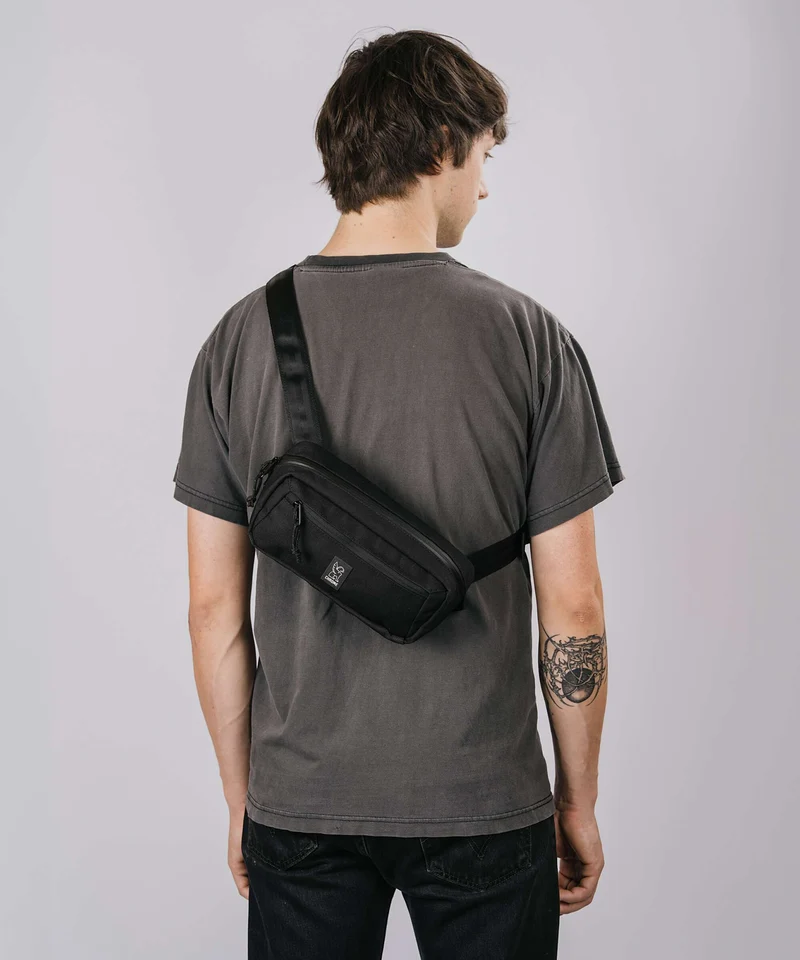 Chrome Kadet Micro Slingbag coyote