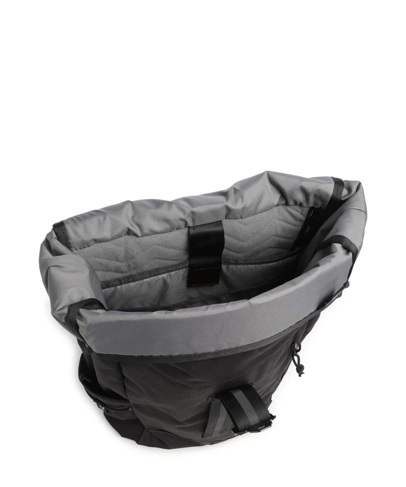 Chrome Initiate 26 Rolltop Rucksack black