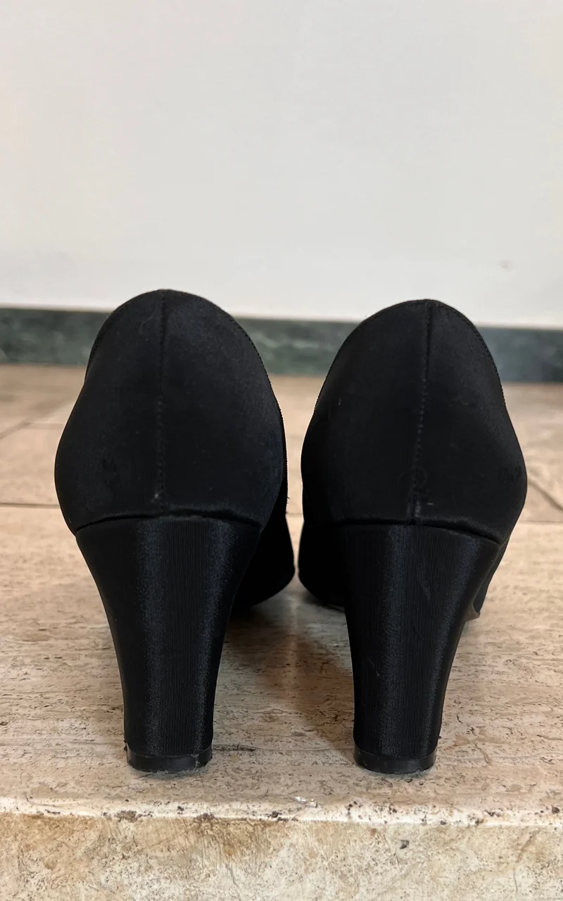 Vintage 60s Bally England Satin Mules 37