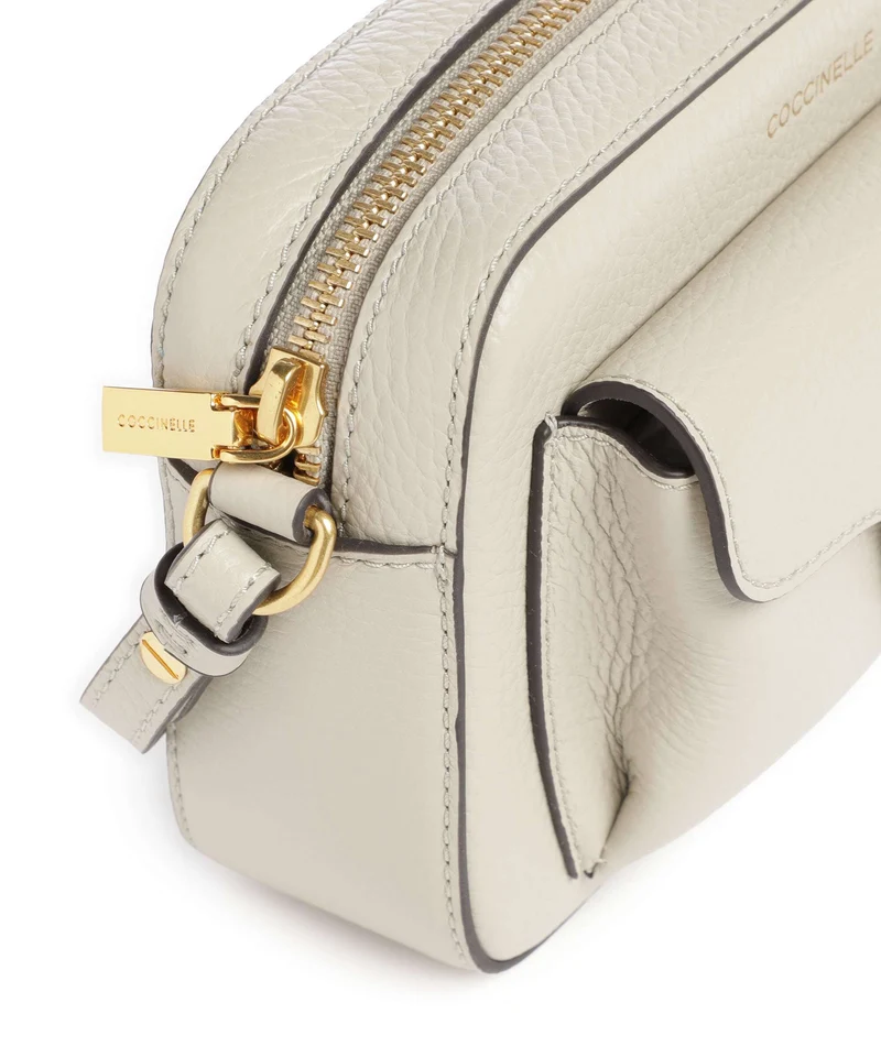 Coccinelle Beat Soft Umhängetasche eucalipto