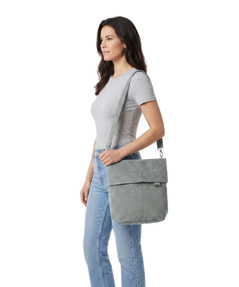 Zwei Mademoiselle.M M12 Beuteltasche cord/sage
