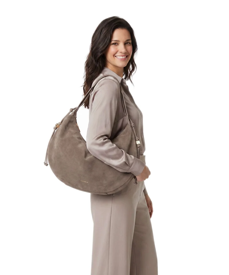 Coccinelle Thess Suede Beuteltasche warm taupe