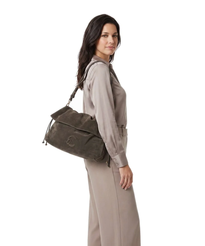 Coccinelle Lidia Suede Beuteltasche fango