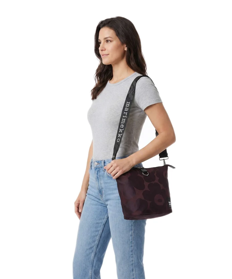 Marimekko Wear All Day Unikko Bucket Handtasche wine red/dark wine