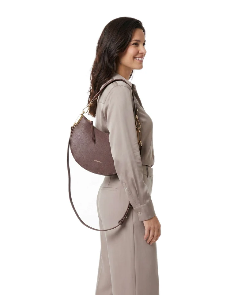 Coccinelle Sunup Schultertasche berry/winter rose