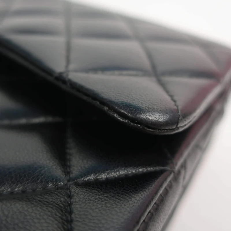 Chanel Vintage Classic Medium Double Flap bag GHW