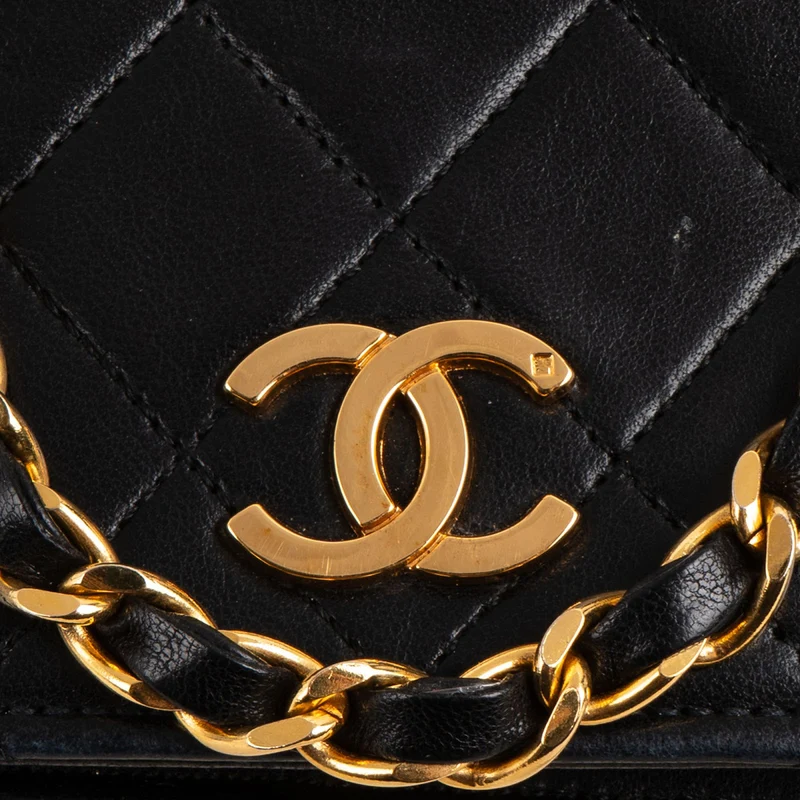 Chanel Quilted Lambskin 24K Gold Single Flap Shoulder Bag