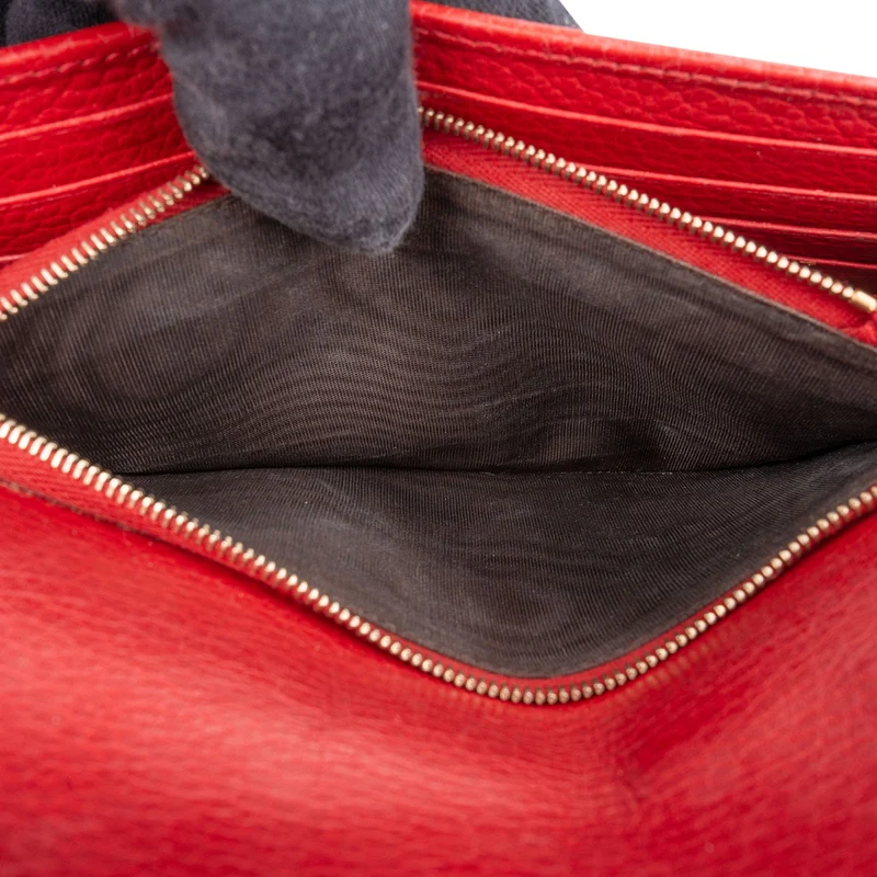 Gucci Grained Leather Interlocking GG Wallet On Chain Crossbody Bag