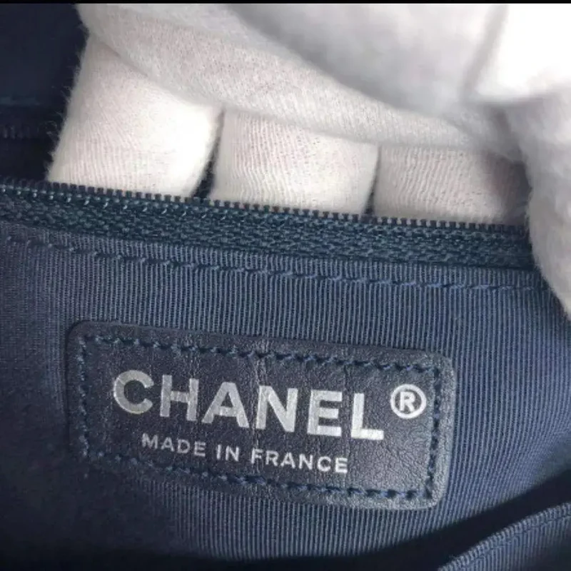 Сhanel Chained Leather Tweed BOY bag