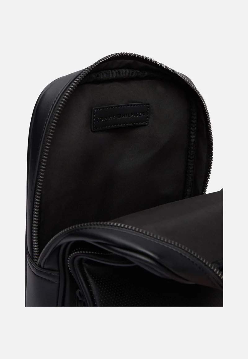 TH Foundation Sling Bag Black - Sling Bag