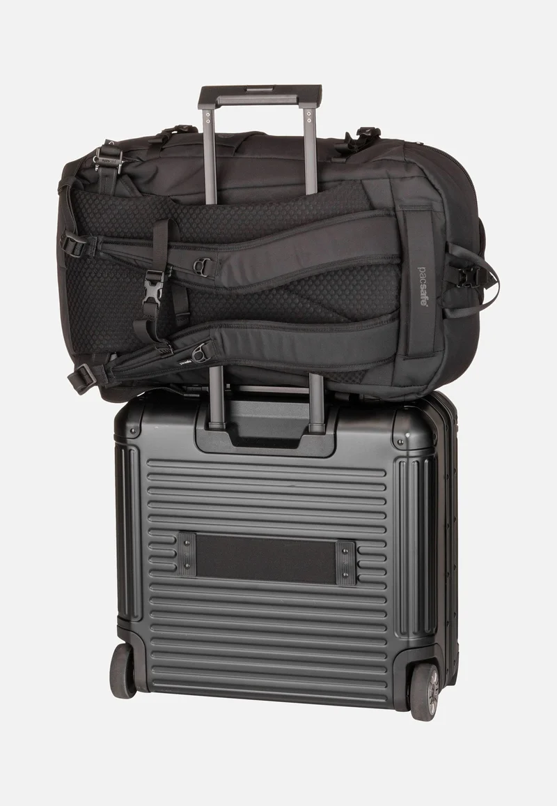 EXP45 Carry-On Travel Black - Reiserucksack