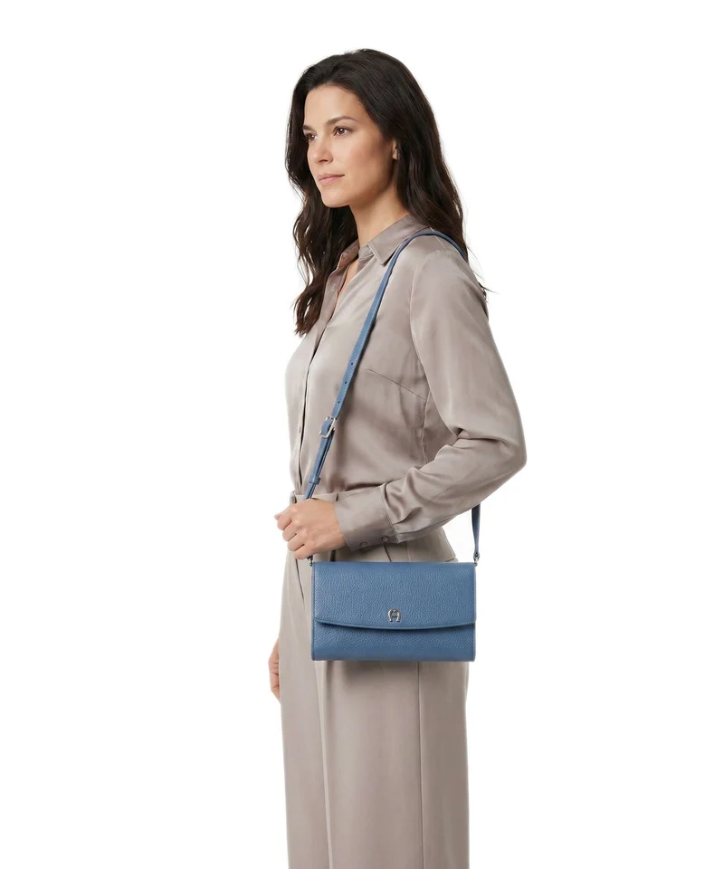 Aigner Geldbörse porcelain blue