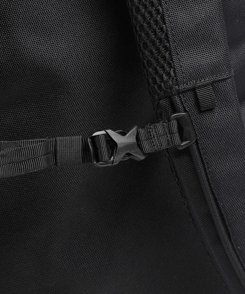 Sandqvist Urban Outdoor Otis Reiserucksack black