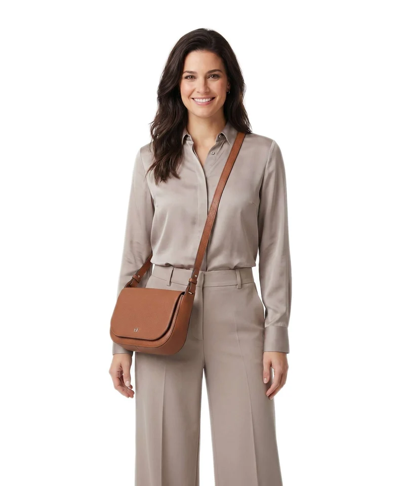 Aigner Pura M Umhängetasche cognac brown