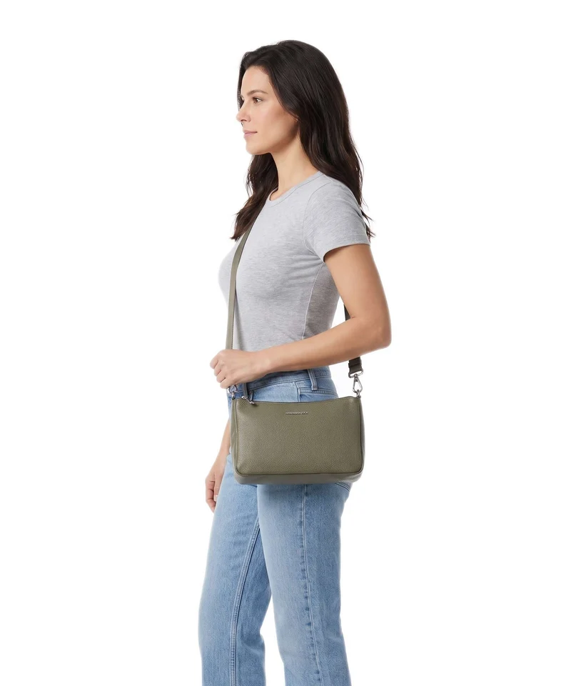 Mandarina Duck Mellow Leather Umhängetasche winter olive