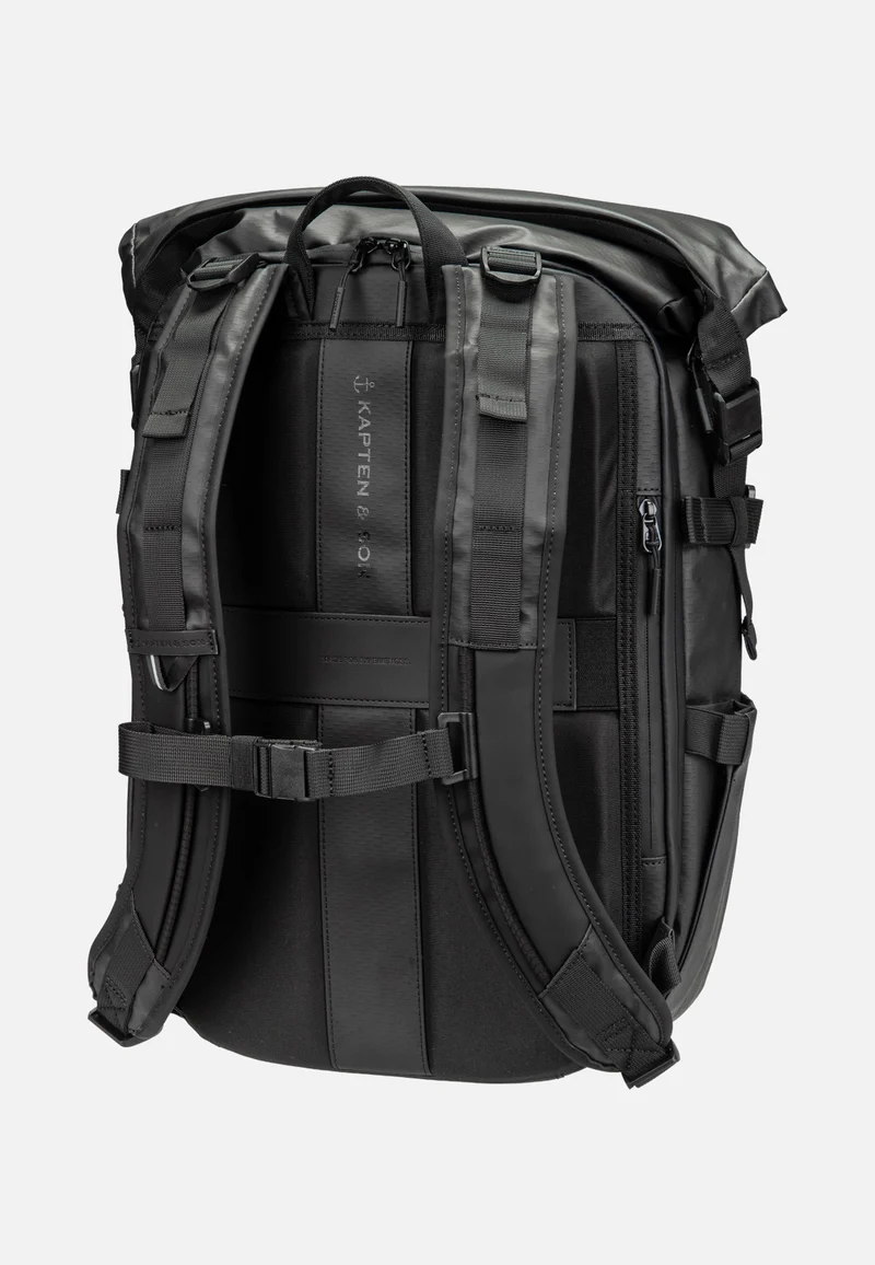 Lisbon Pro Rolltop S All Black - Rucksack
