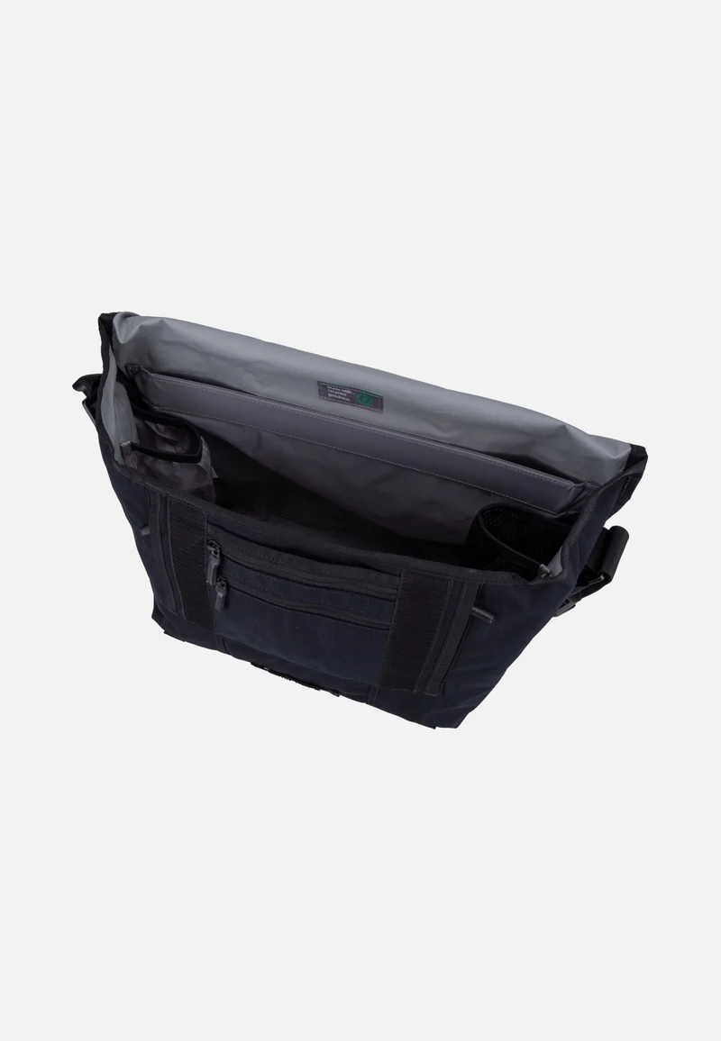 Flight Classic M Jet Black - Messenger Bag