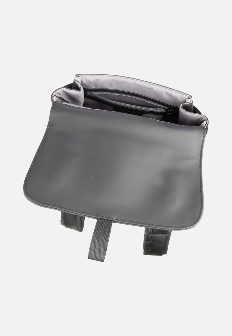 Fyn Small All Black - Rucksack