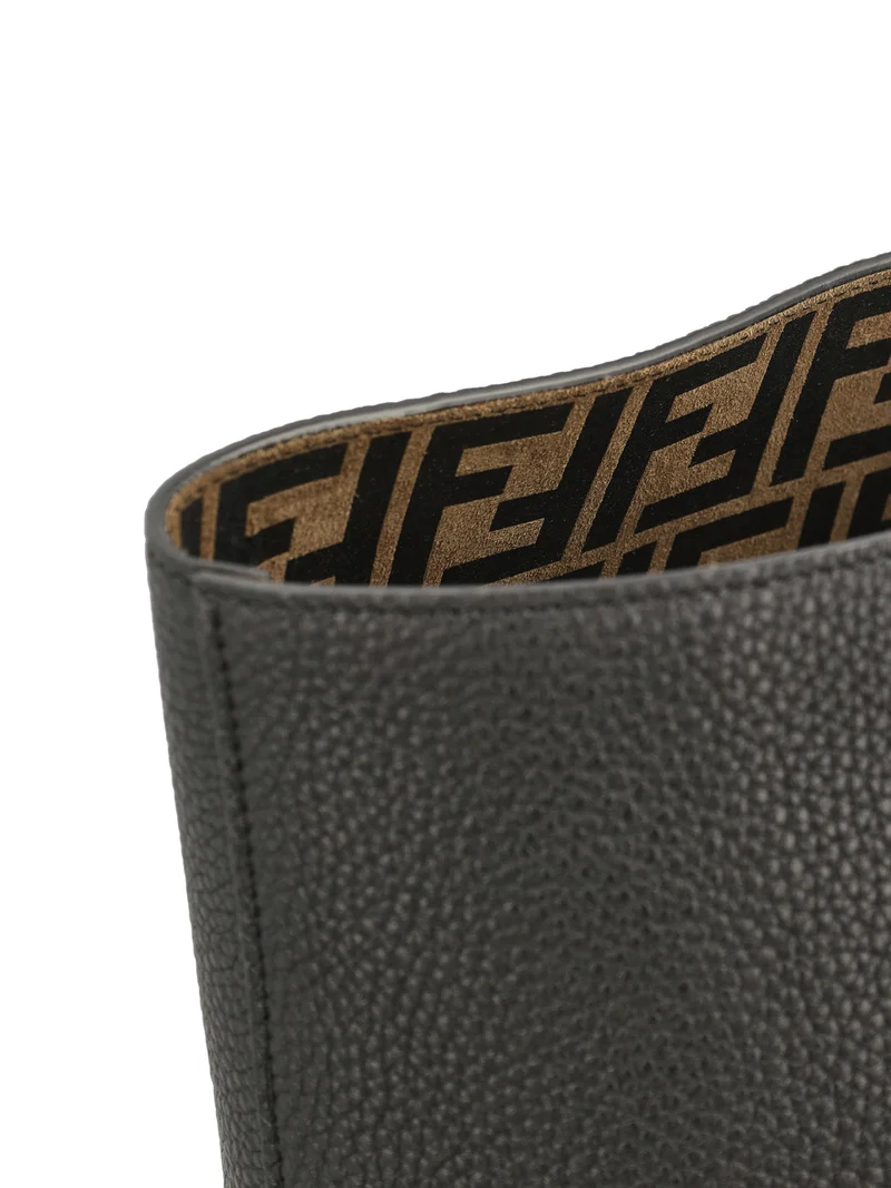 FENDI Borsa Roll Medium