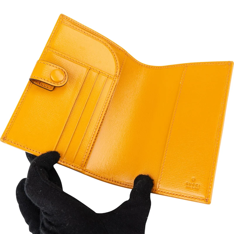 Gucci Monogram GG Supreme Interlocking GG Passport Card Holder