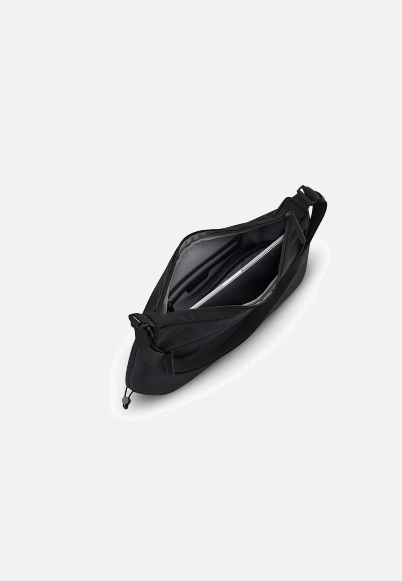 Skara Large All Black - Beuteltasche