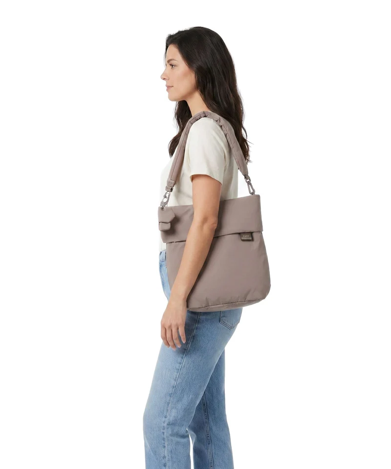 Zwei Hannah HA12 Beuteltasche cappuccino