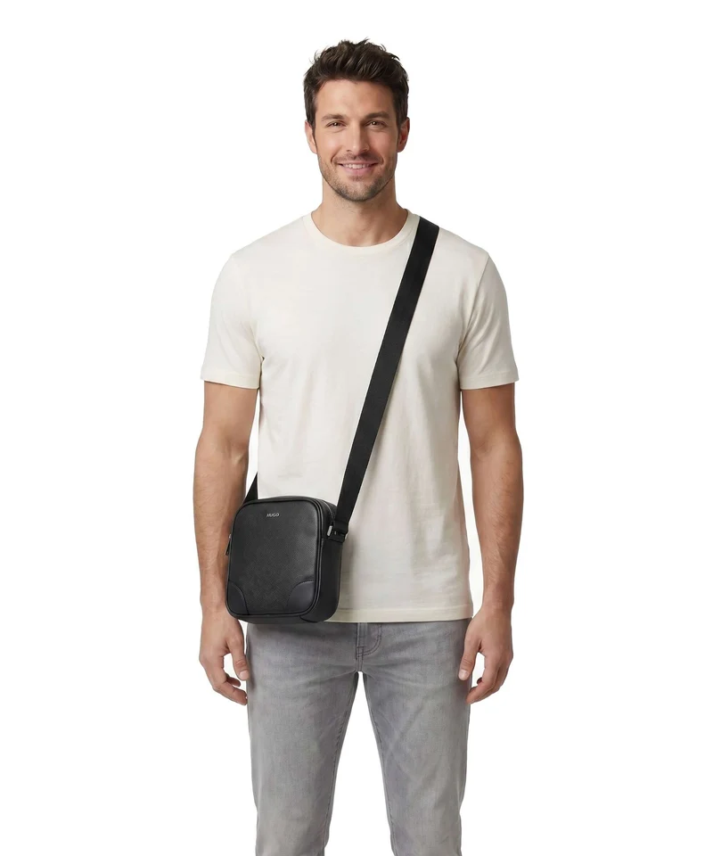 Hugo Umhängetasche black