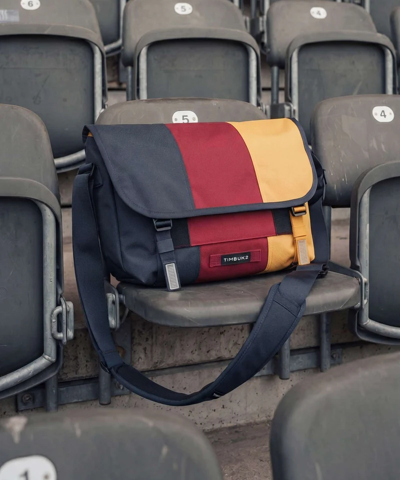 Timbuk2 Classic S Kuriertasche bookish