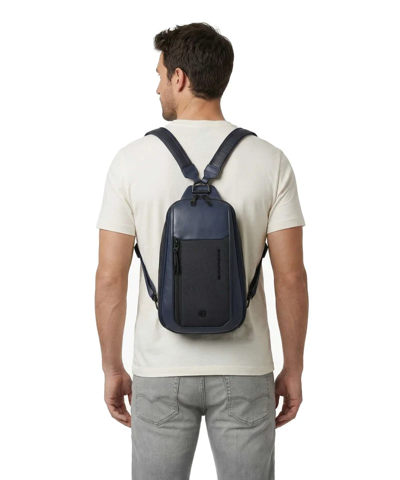 Piquadro Lyss Slingbag blue
