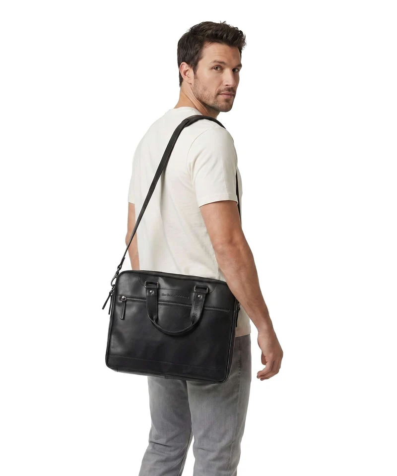 The Chesterfield Brand Wax Pull Up Cow Montara Laptoptasche black