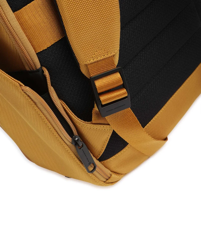 Piquadro Lyss Ryanair Reiserucksack yellow