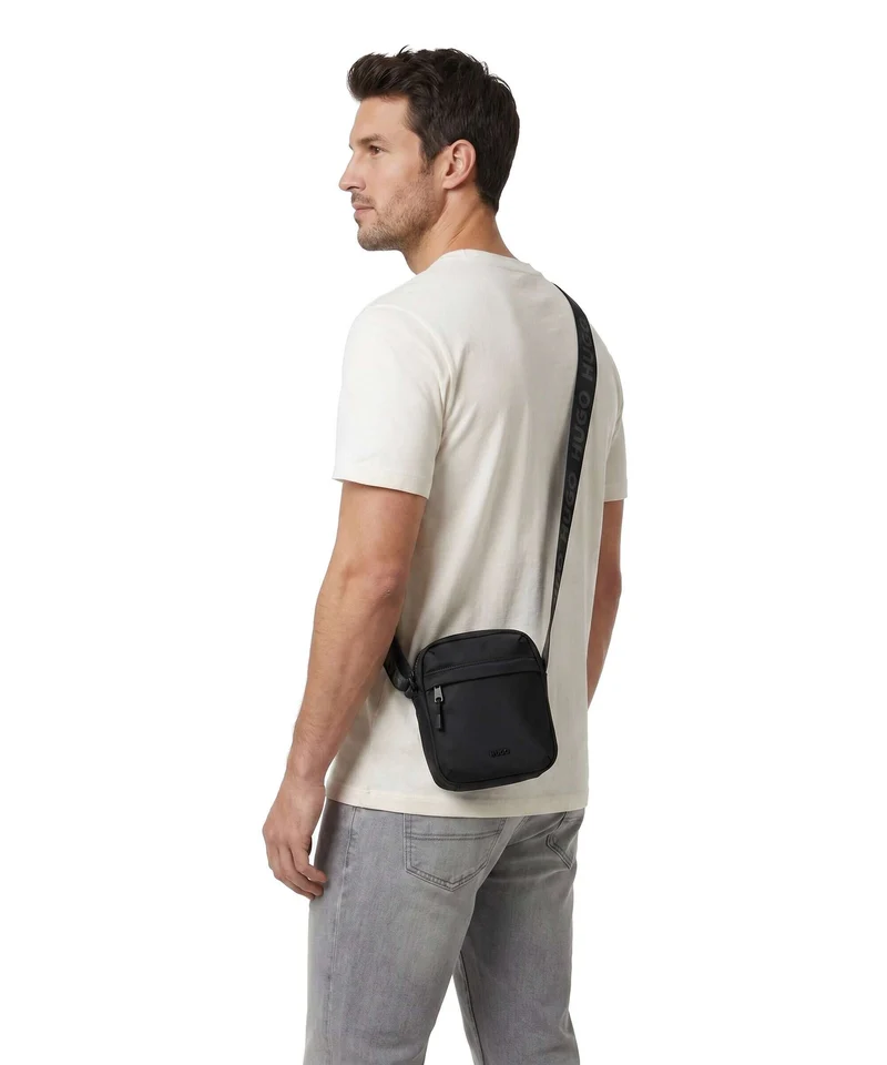 Hugo Ayden Umhängetasche black