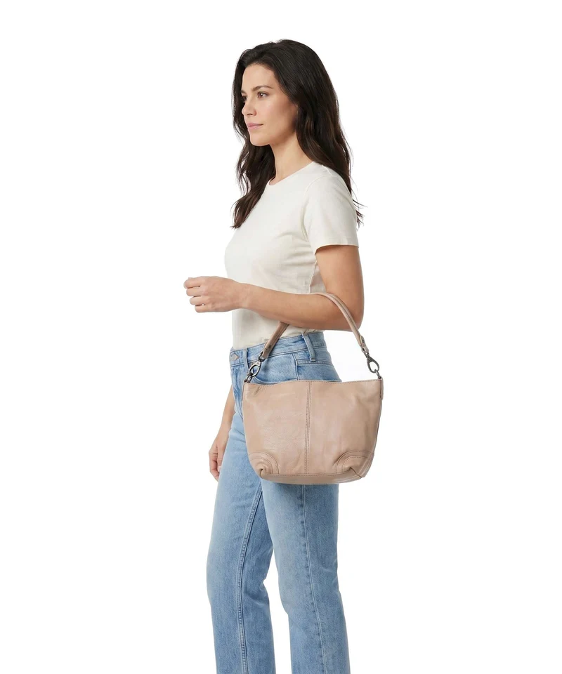The Chesterfield Brand Washed Waxed Cow Lucy Schultertasche beige