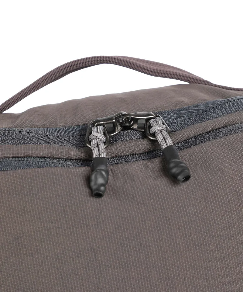 Bellroy Lite Rollenreisetasche riverrock