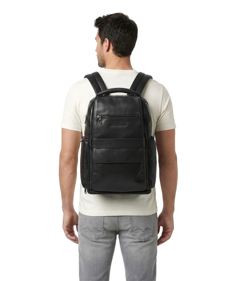 Piquadro Solm Reiserucksack black