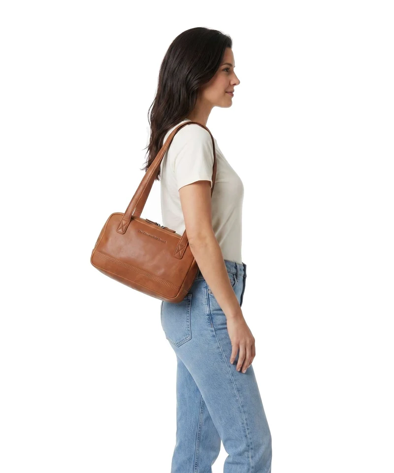 The Chesterfield Brand Wax Pull Up Cow Fenno Schultertasche cognac