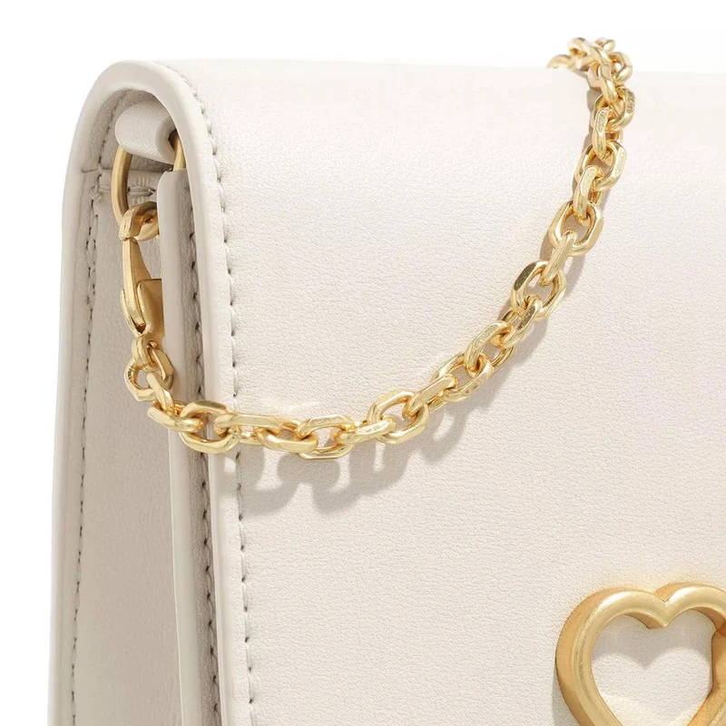 Love Moschino