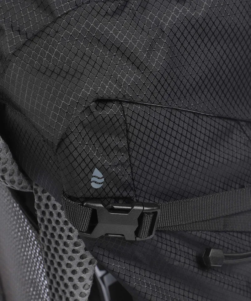 Deuter Futura 26 Wanderrucksack black