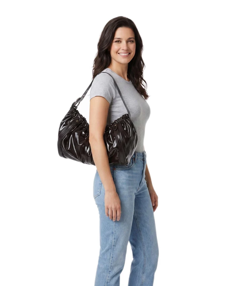 Liebeskind Faye Shiny L Beuteltasche deep soil