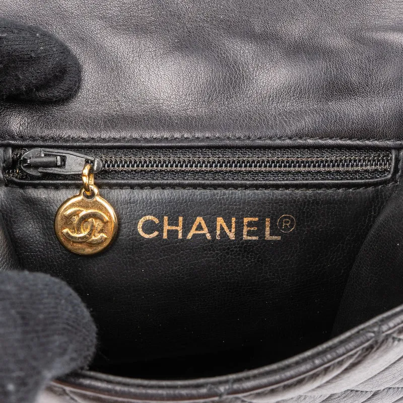 Chanel Black Quilted Lambskin 24K Gold Single Flap Vintage Shoulder Belt Bag