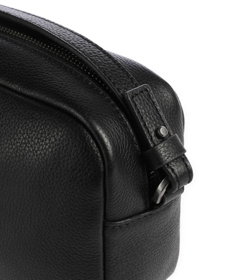 Liebeskind Ella Small Pebble Umhängetasche black