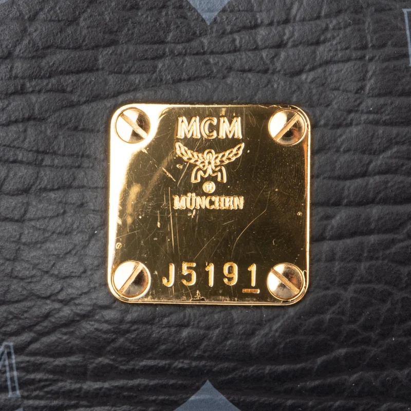 MCM Monogram Visetos Clutch Accessoires Crossbody Bag